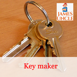 Key maker Mr. Raju Shaw in Kamarhati